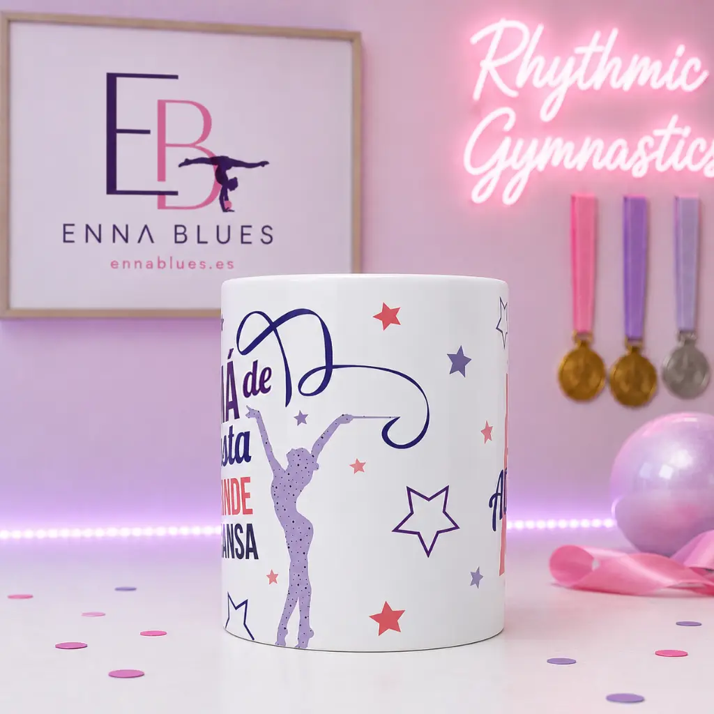 taza-personalizada-mama-de-gimnasta-ni-se-rinde-cansa-enna-blues-ritmica-regalo-cumpleanos-navidad-madre-3.webp